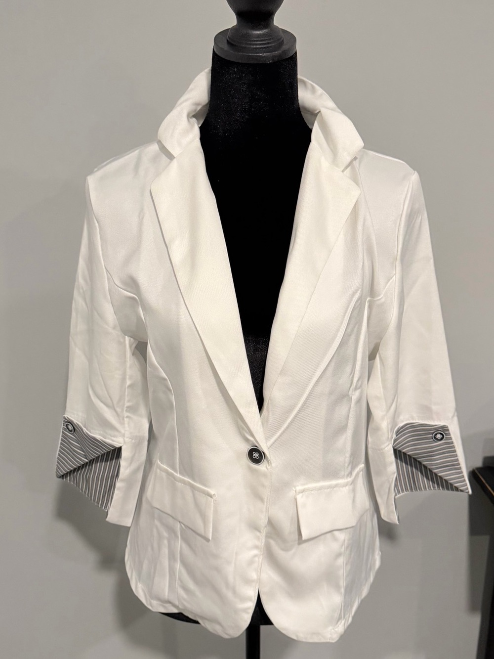 Allegra K White Single-Button Tailored Blazer with Striped Cuffs
